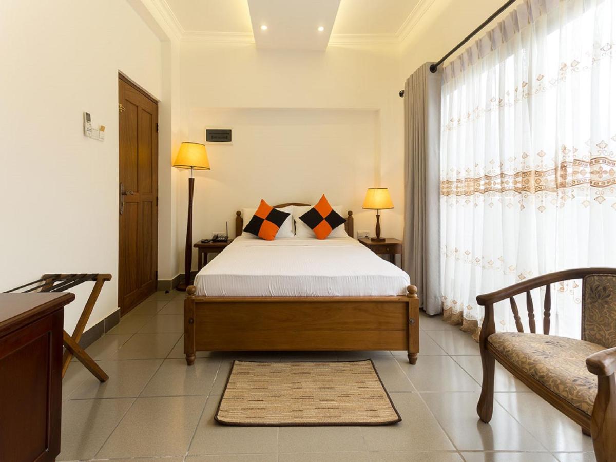 Triple Room With Balcony & Lake View