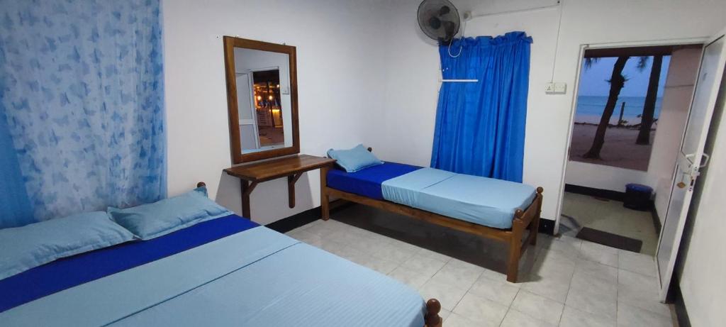 Sea View Triple Room NON AC