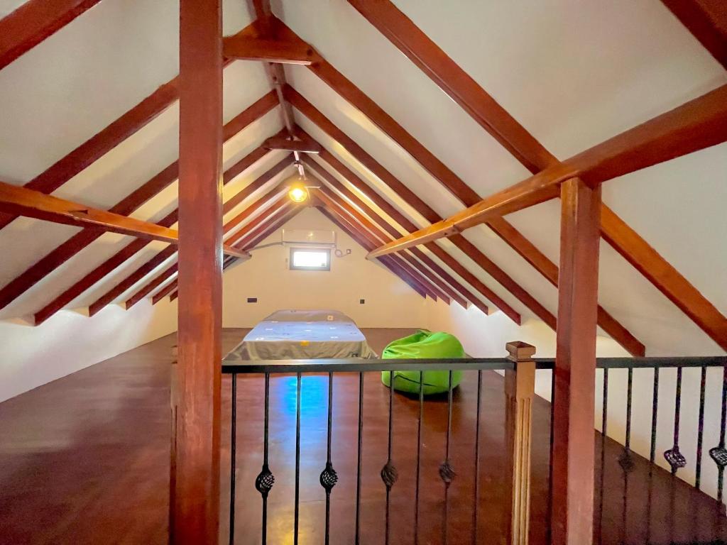 Superior Luxury Family room (Attic)