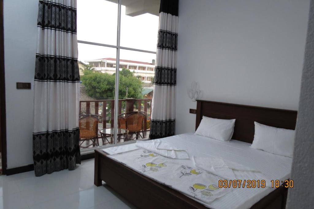 Platinum (Deluxe Triple Room)