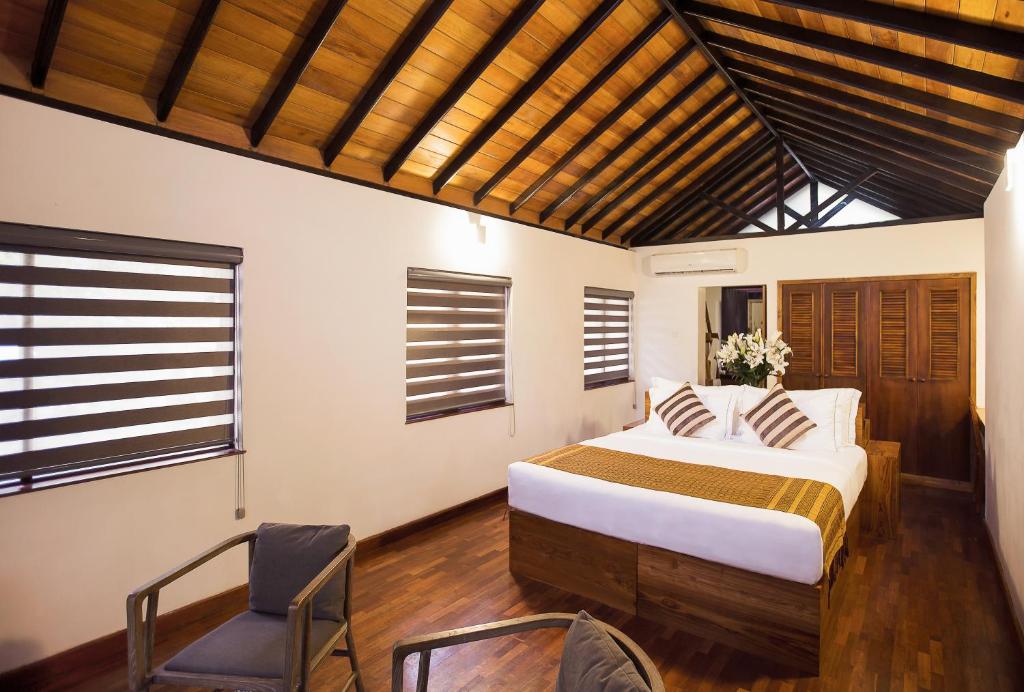 Deer Park Cottage - Lake View (Double Occupancy)