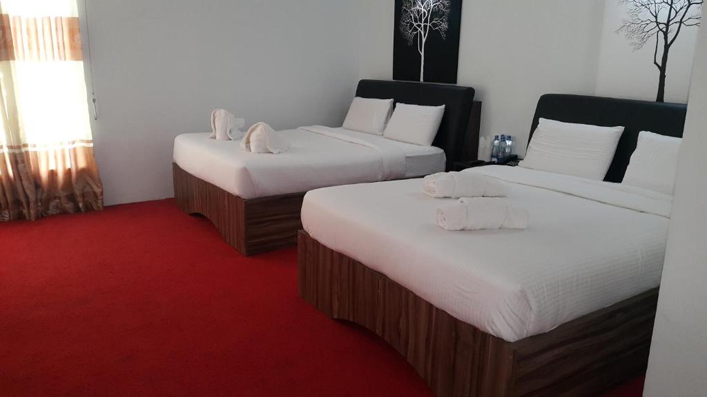 DELUXE TRIPLE ROOM